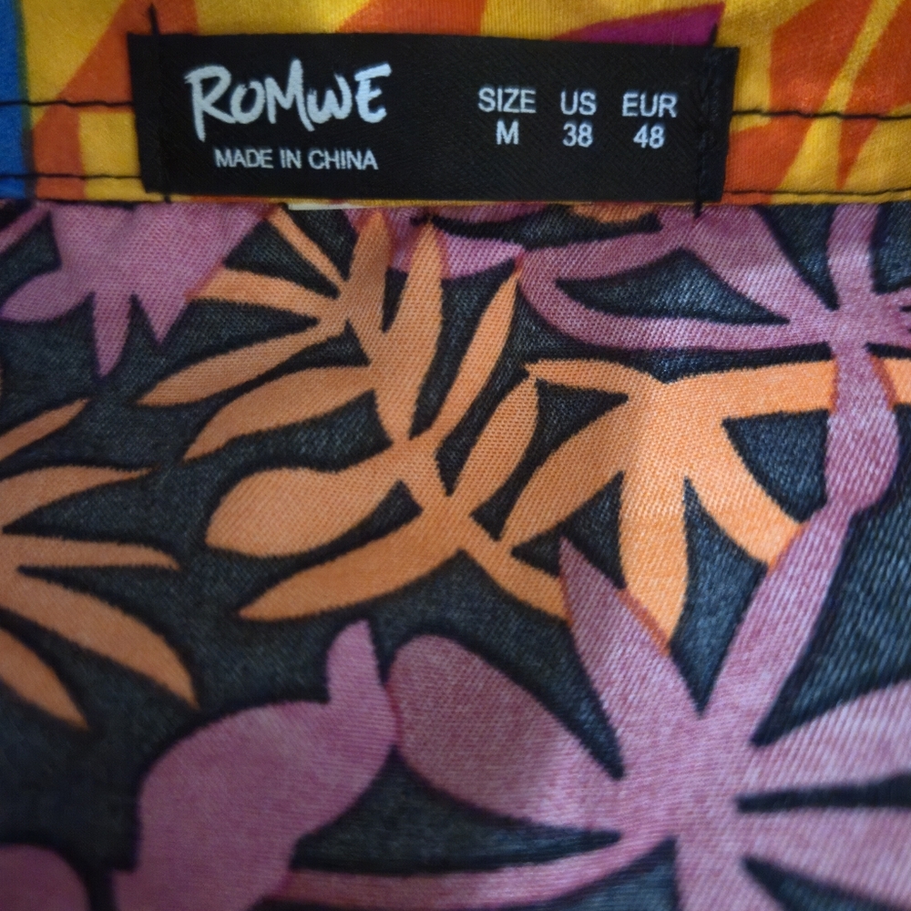 ROMWE Tropical Print Shirt and Shorts Set - Picture 2 of 4